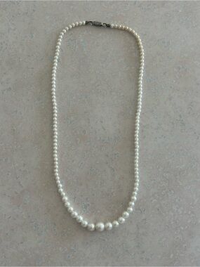 Elegant Cream Pearl Graduated Strand Necklace for Women